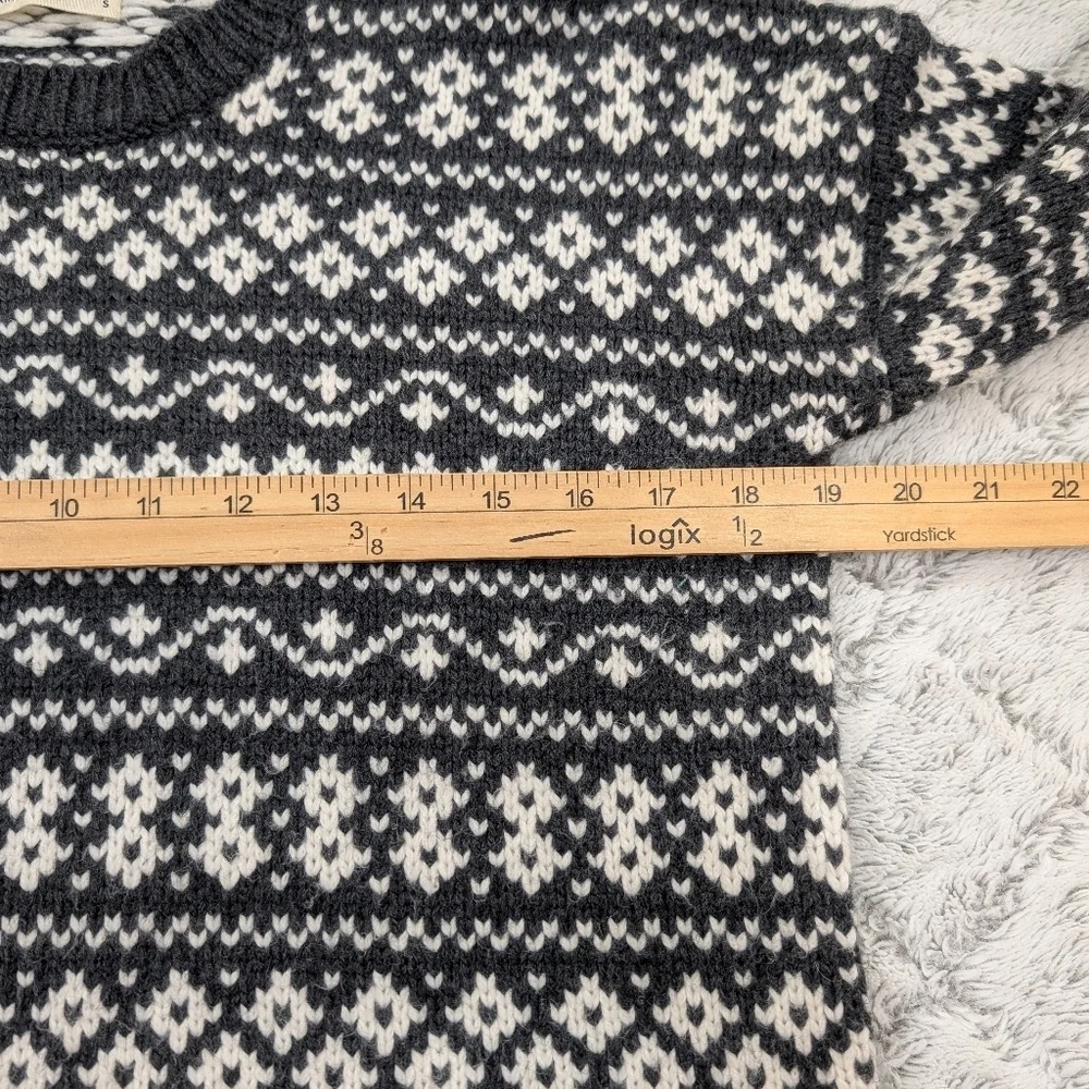 Marine Layer Charcoal and White Patterned Sweater - Picture 5 of 8